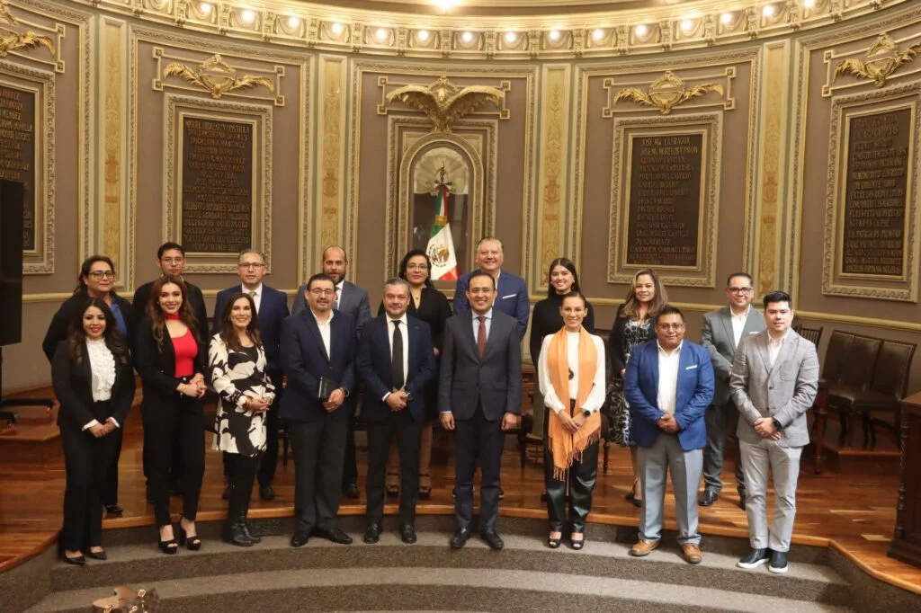 Firman Convenio de Colaboración el SICOM y el Congreso del Estado de ...